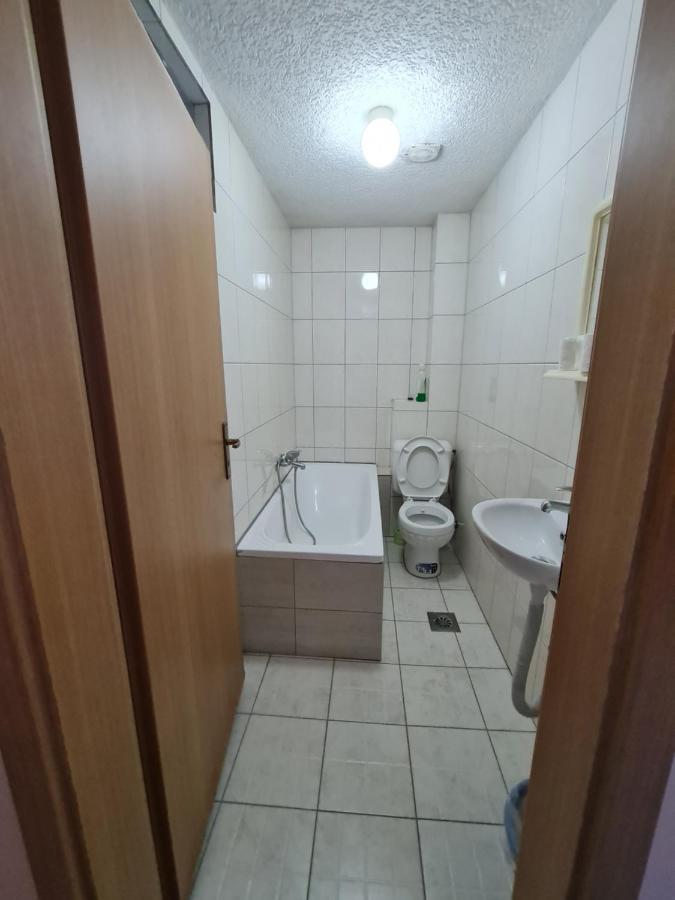 Holiday Ferizaj Eksteriør billede